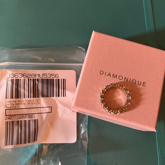 Dominique Yellow Eternity Band Ring new size 8 round stones - Picture 3 of 9